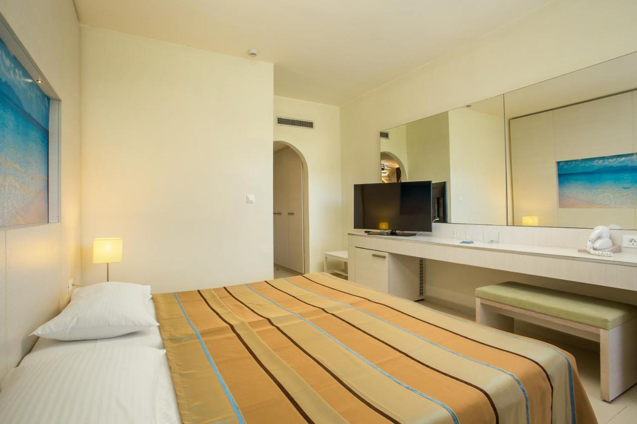 Lindos White Hotel & Suites ภายนอก รูปภาพ
