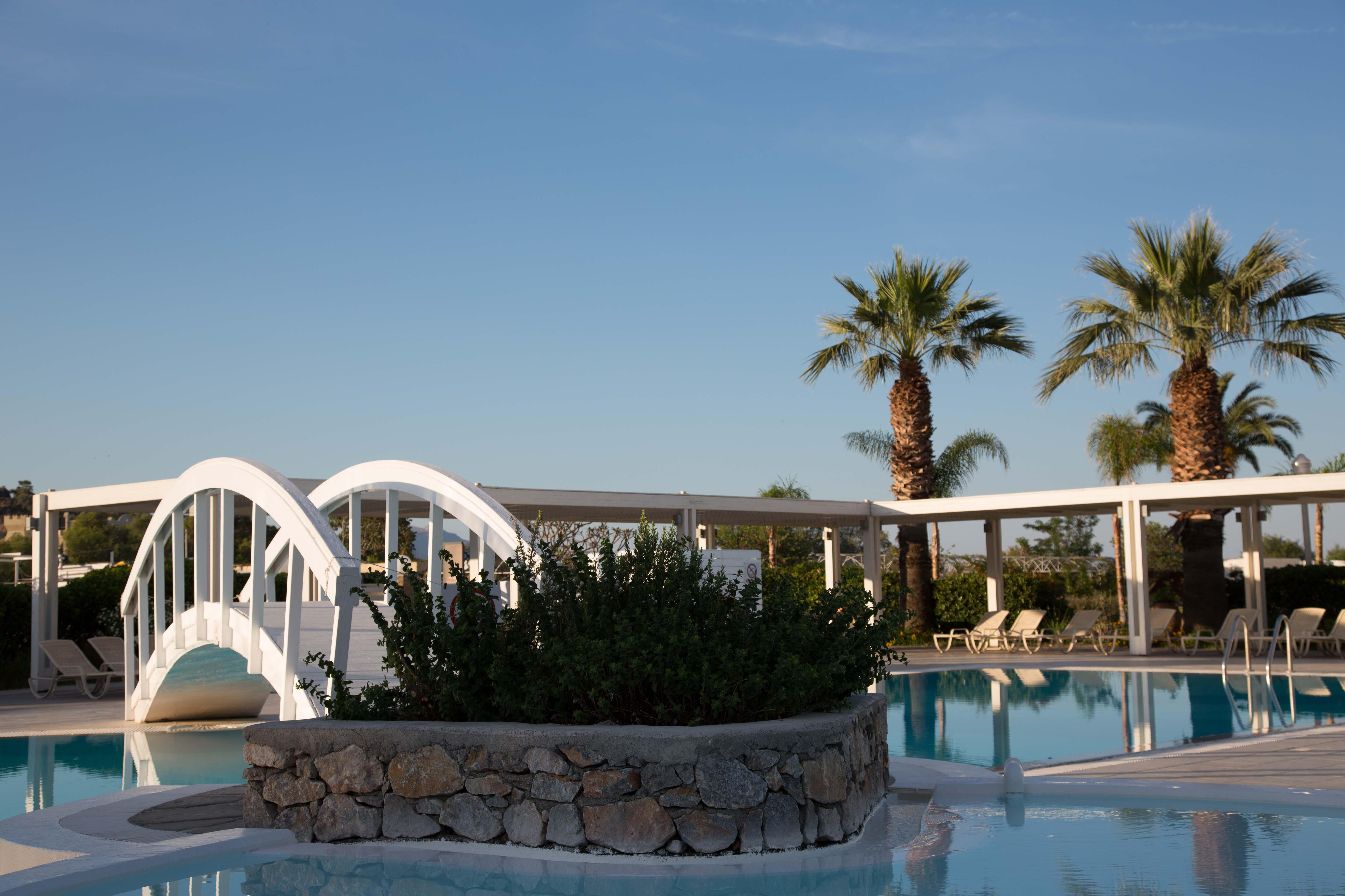 Lindos White Hotel & Suites ภายนอก รูปภาพ
